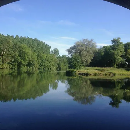 Ubytování v soukromí La Rive D Hotes The Riverside Retreat