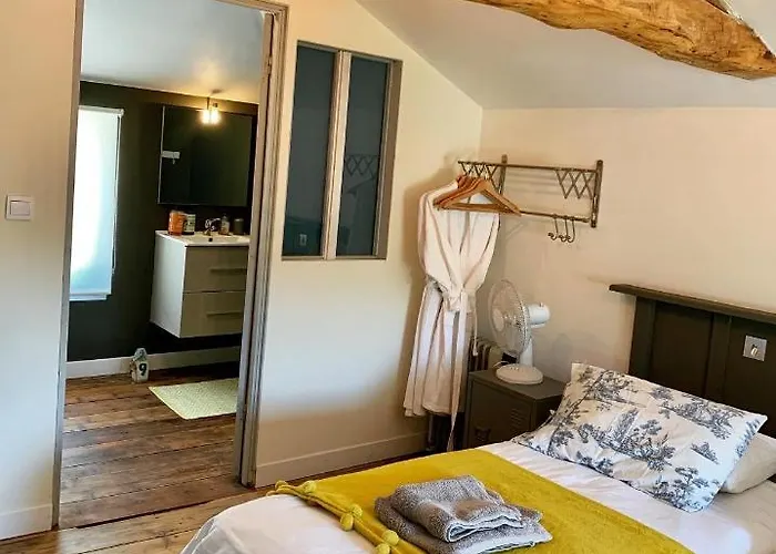 La Rive D Hotes The Riverside Retreat Homestay *