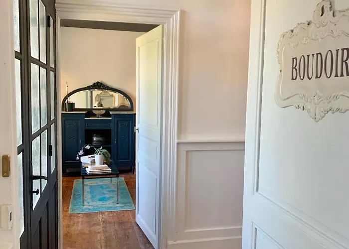 Homestay La Rive D Hotes The Riverside Retreat Jarnac